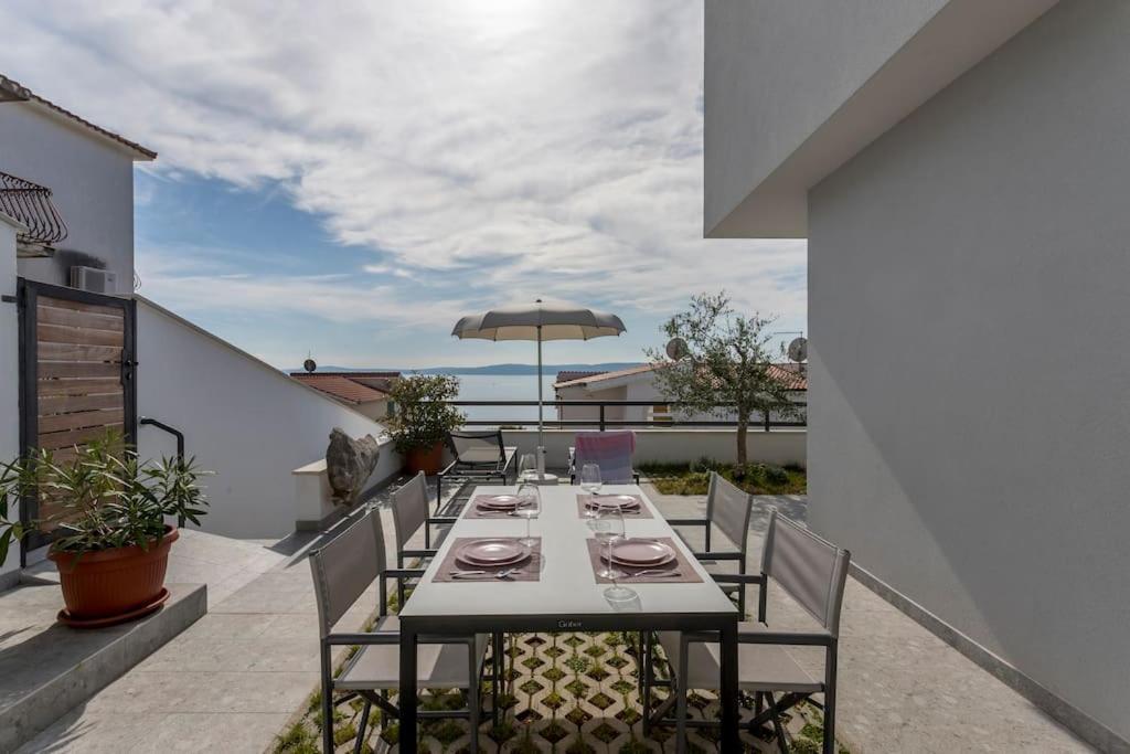 Holiday Home Lolina,Sea On A Palm! Heated Pool تروغير المظهر الخارجي الصورة