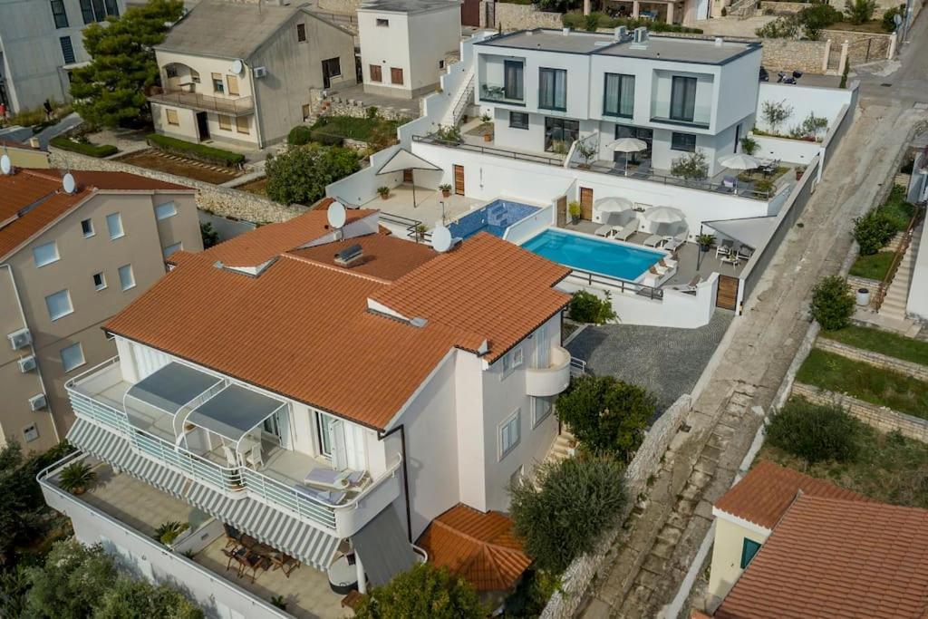 Holiday Home Lolina,Sea On A Palm! Heated Pool تروغير المظهر الخارجي الصورة